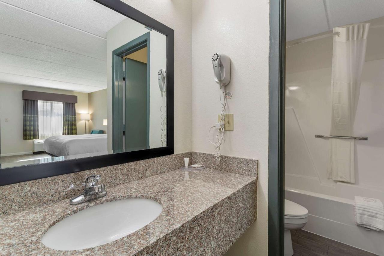 Clarion Pointe Kimball By Choice Hotels Екстер'єр фото