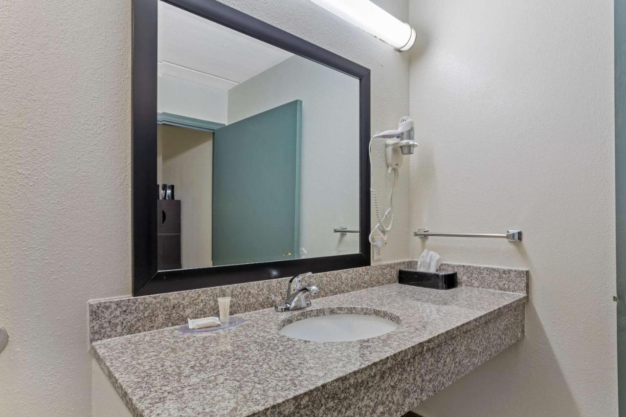 Clarion Pointe Kimball By Choice Hotels Екстер'єр фото